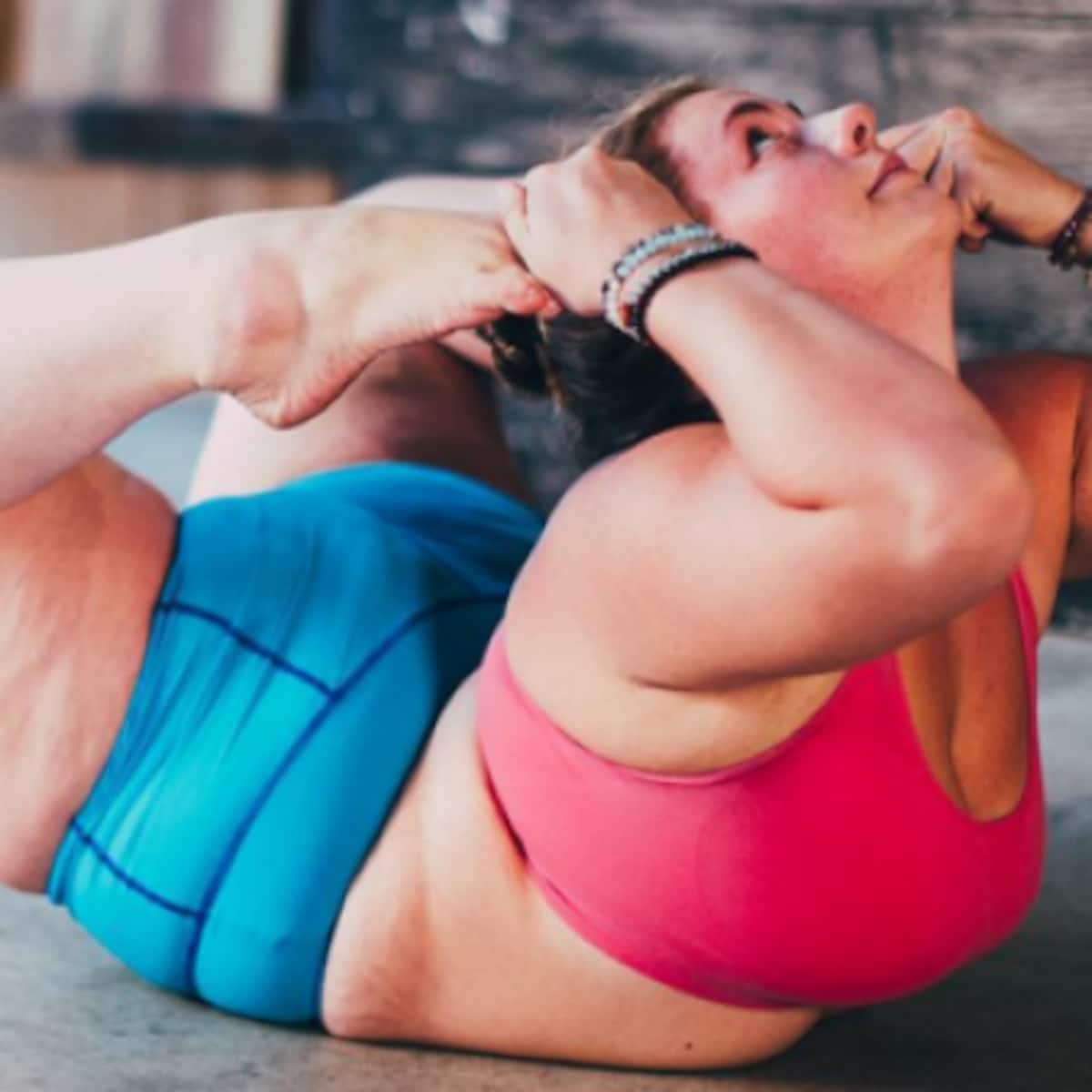 Dana Falsetti, de yogalerares die élke vrouw het yogamatje op wil