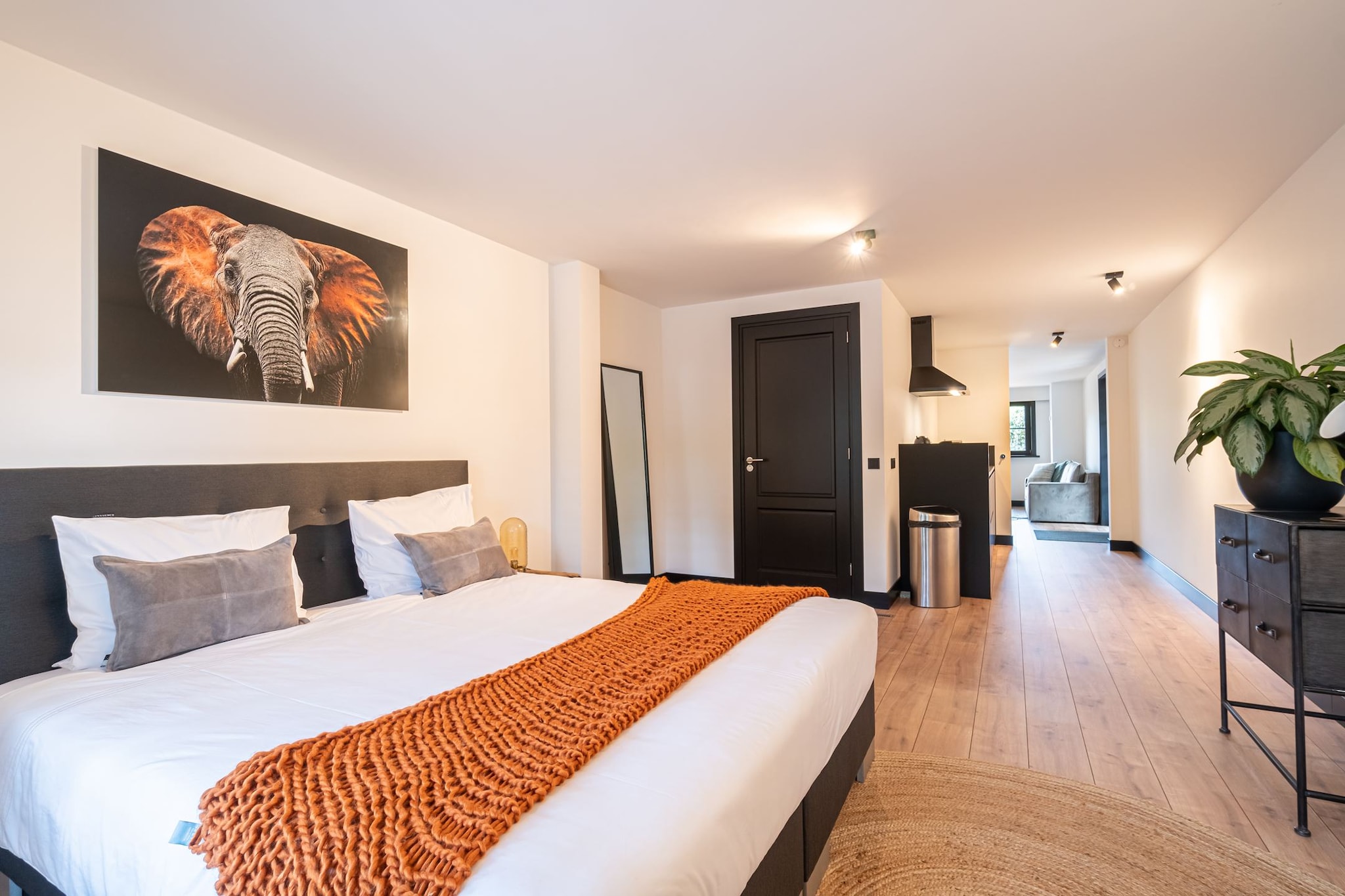 wauw zo ziet het nieuwe huis van martien en erica meiland in noordwijk eruit
