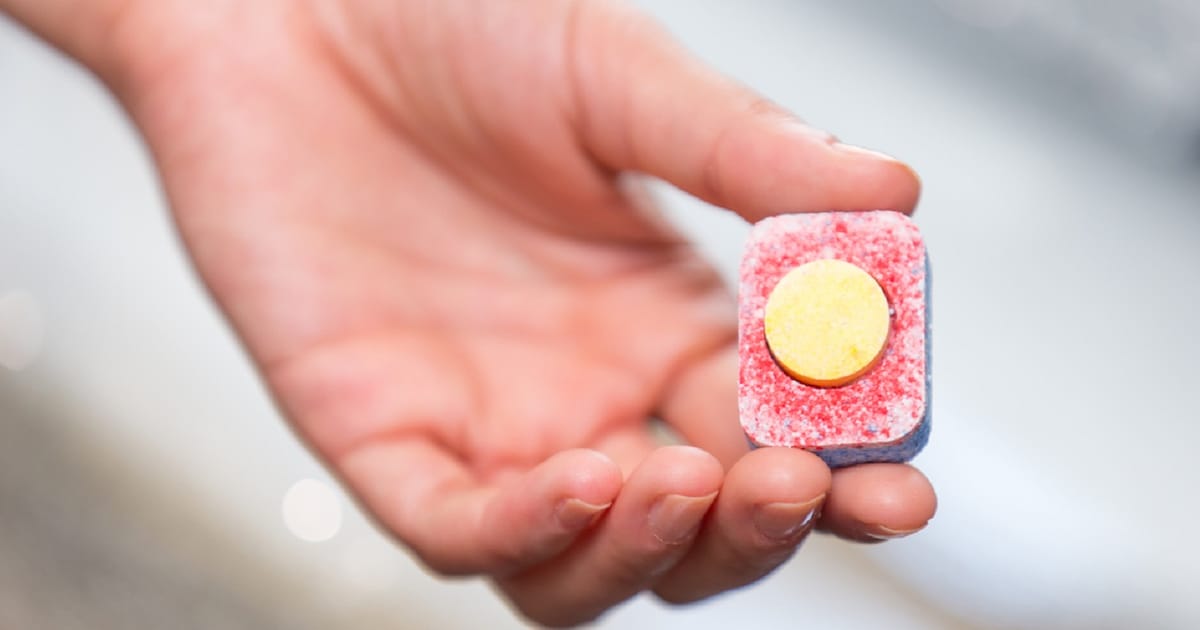 douchecabine schoonmaken met vaatwastablet