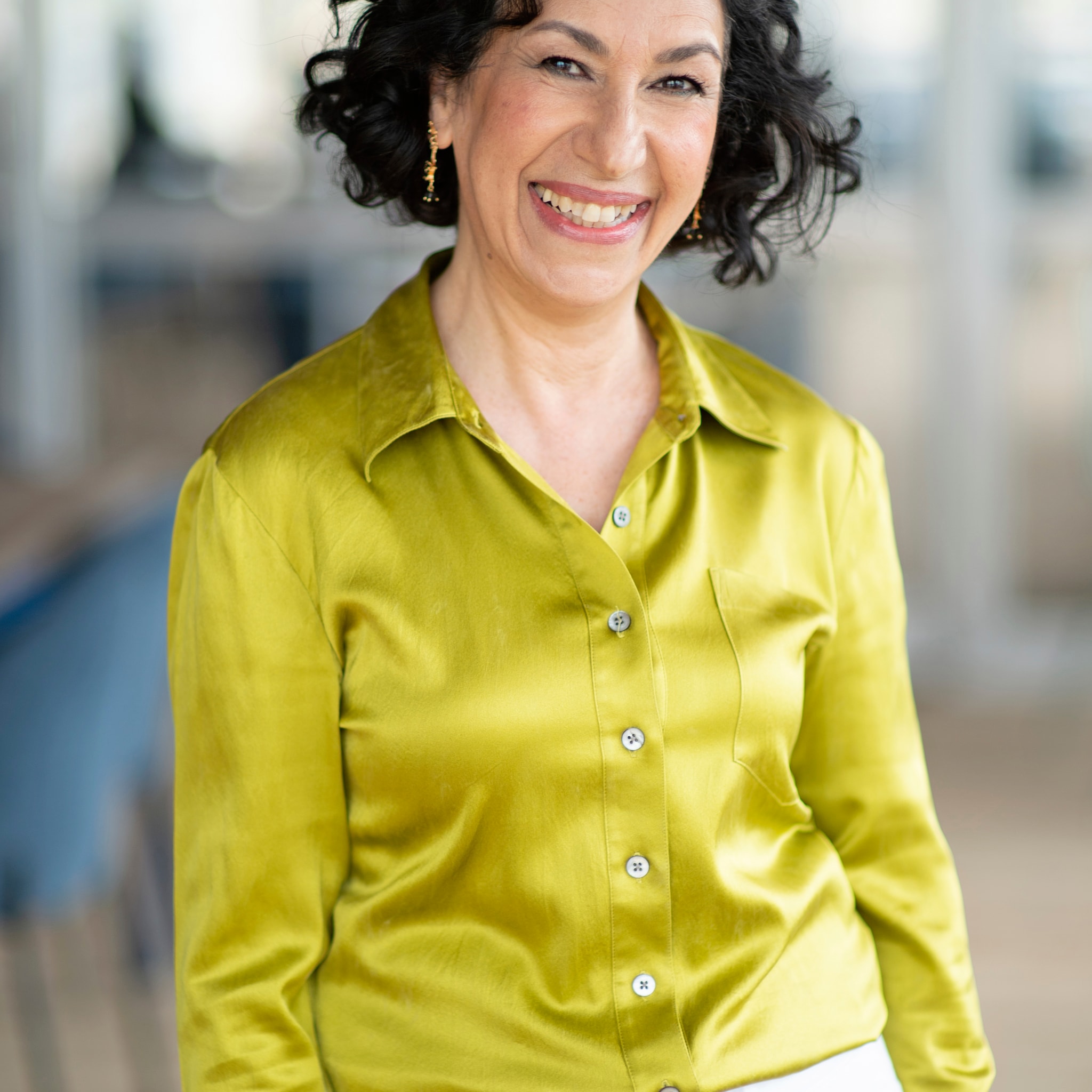 ‘Ik bel mijn familie in Iran elke dag in de hoop dat ze opnemen’