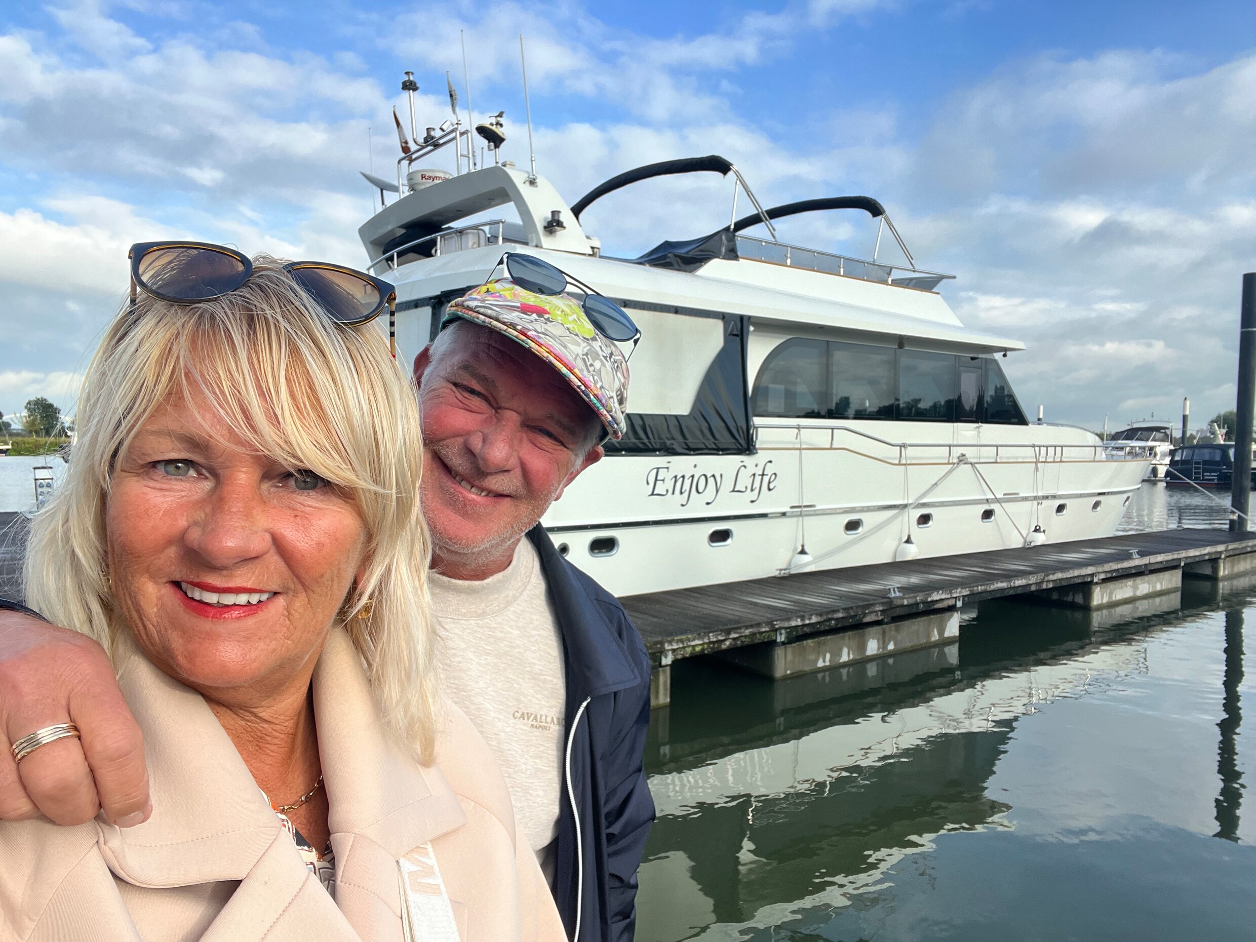 Diana (57) en Erik (55) wonen op een boot ‘Elke dag voelt als vakantie’ Margriet