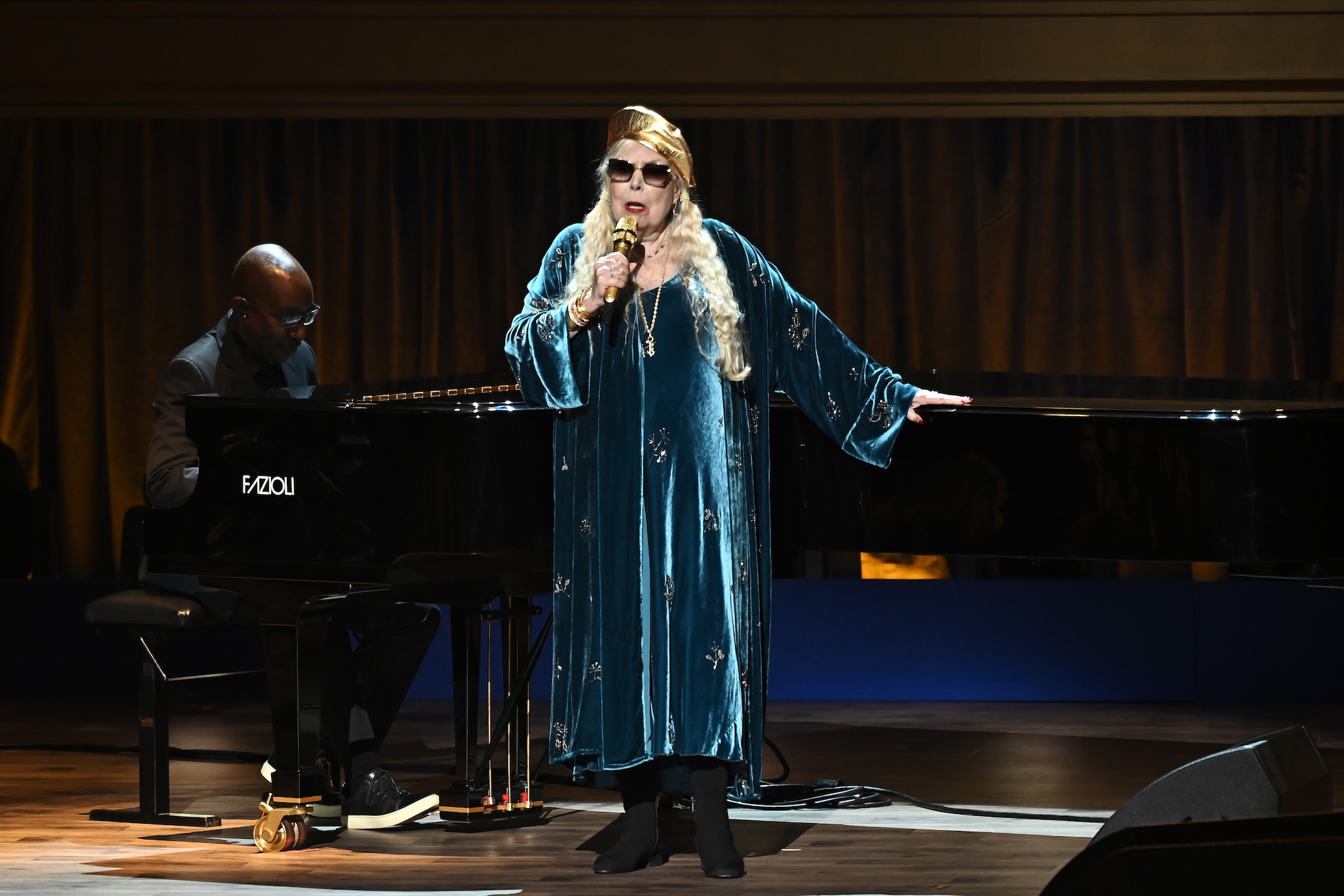 Joni Mitchell (80) treedt voor de eerste keer op tijdens de Grammy's