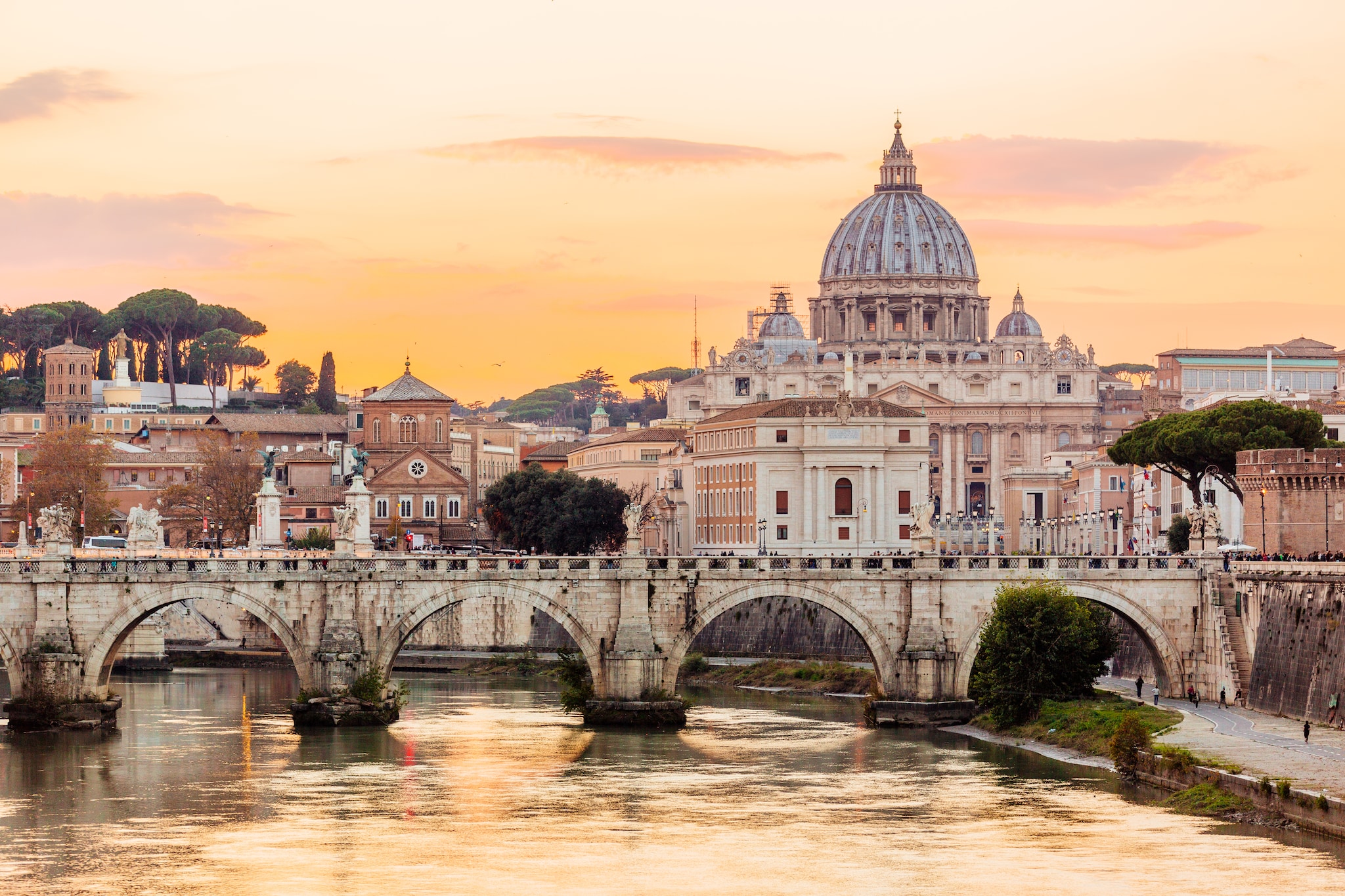 Wat kun je wel en niet doen in Rome nu de paus is overleden?