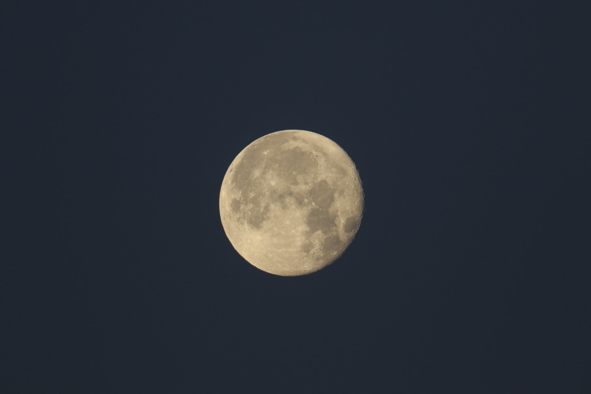 Dit ga je merken van de volle maan op 5 november 2025